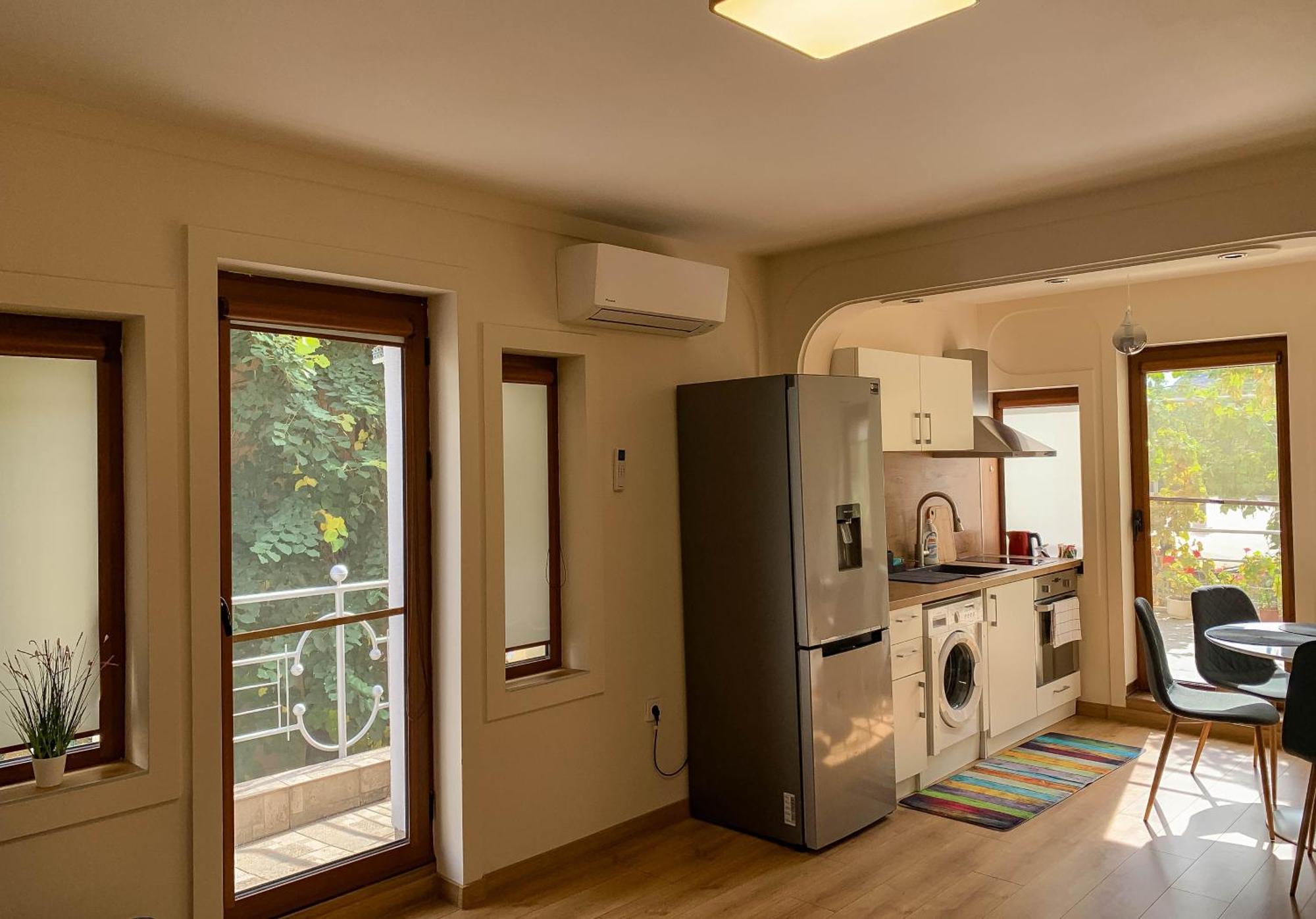 2-Bedroom Flat - Sunny Balcony Plovdiv Exterior foto