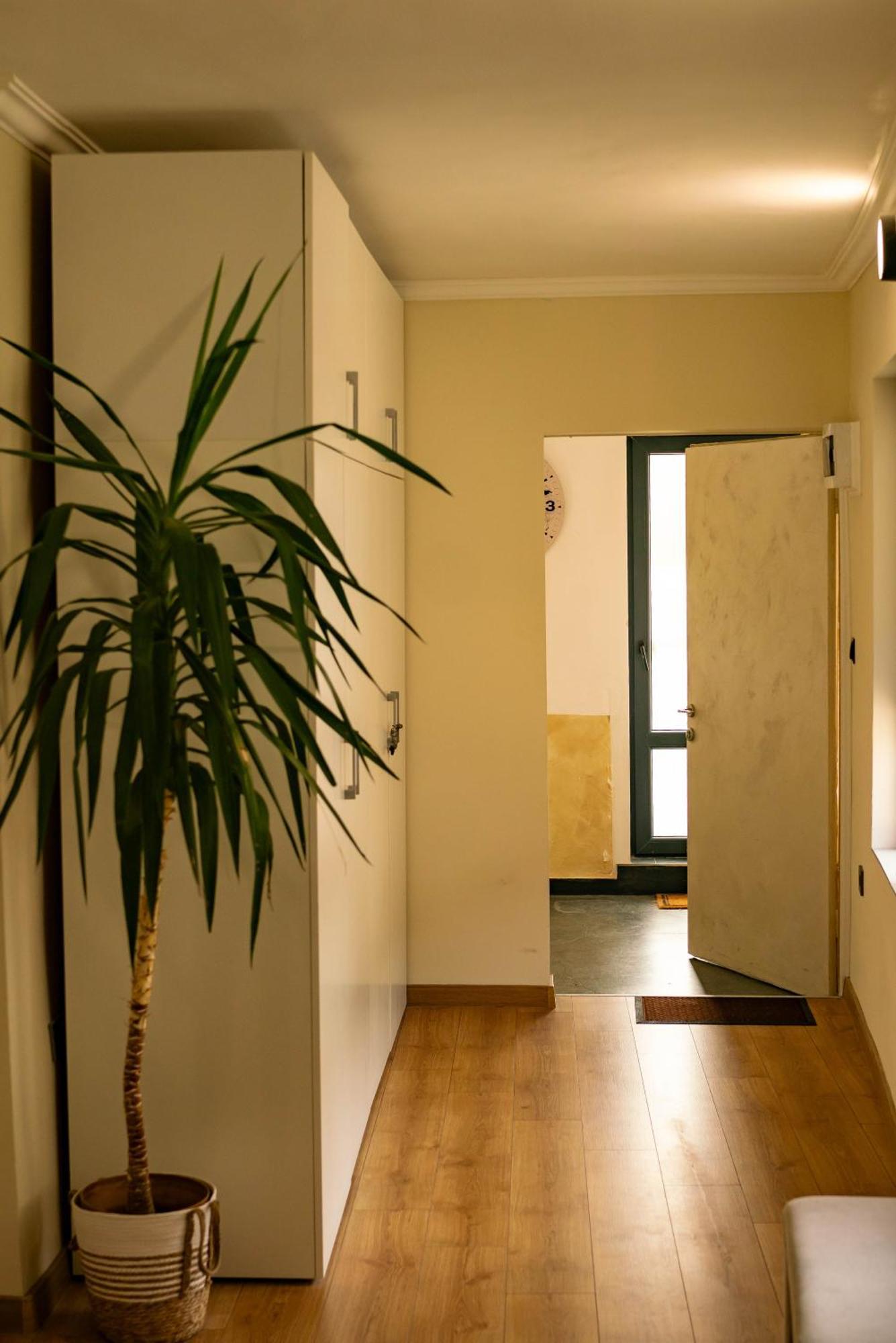 2-Bedroom Flat - Sunny Balcony Plovdiv Exterior foto
